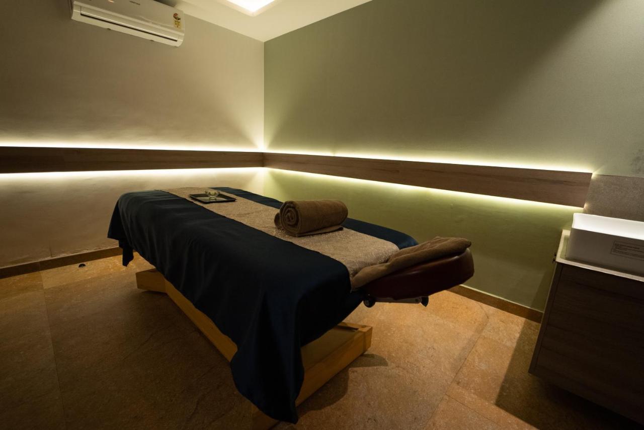 Hycinth Hotels Thiruvananthapuram Dış mekan fotoğraf