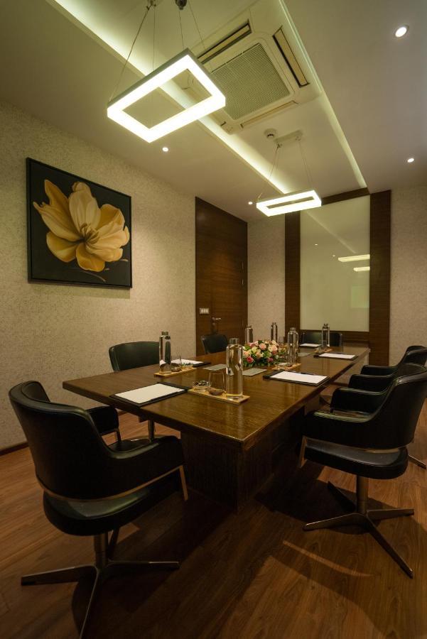Hycinth Hotels Thiruvananthapuram Dış mekan fotoğraf